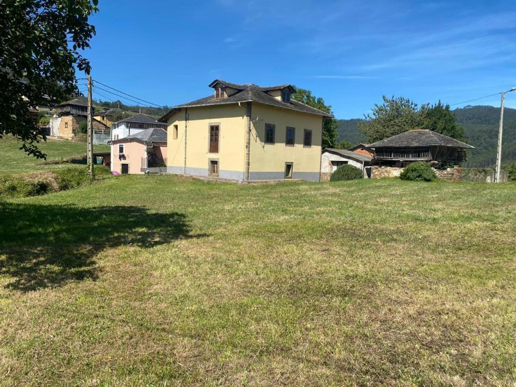 Casa Ezequiel Villa Trevias Luaran gambar